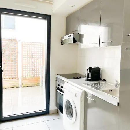 003 - Moderne Et Terrasse - Jeanne D'arc, *