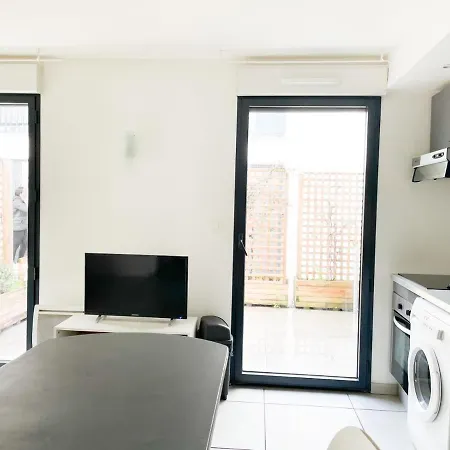 003 - Moderne Et Terrasse - Jeanne D'arc, * Toulouse