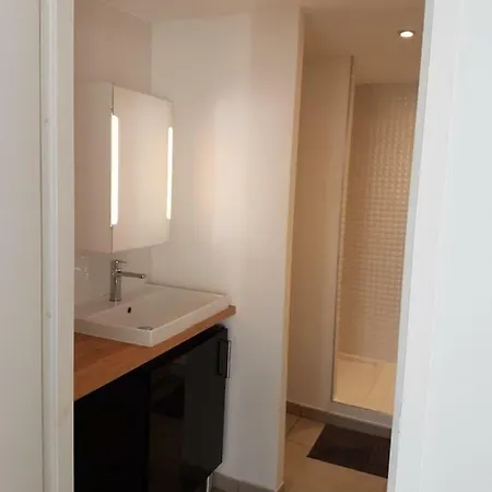 003 - Moderne Et Terrasse - Jeanne D'arc, 아파트