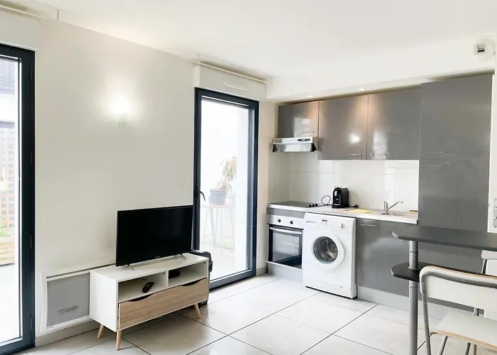 003 - Moderne Et Terrasse - Jeanne D'arc, شقة