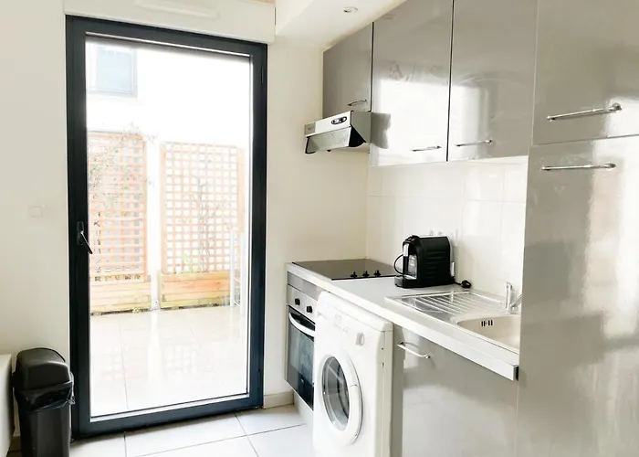 003 - Moderne Et Terrasse - Jeanne D'arc, *