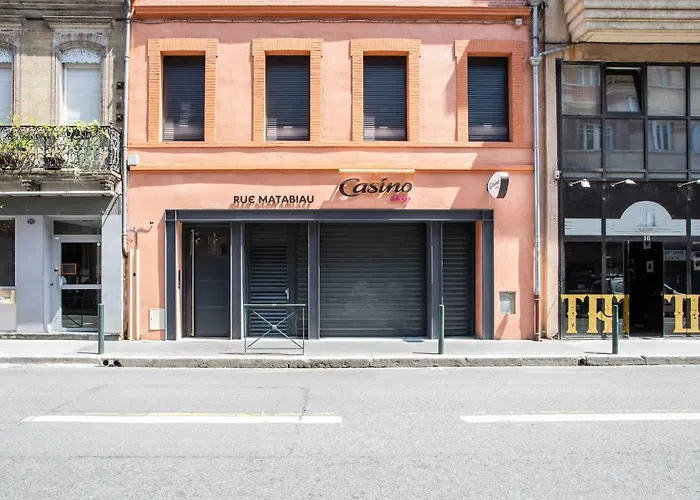 003 - Moderne Et Terrasse - Jeanne D'arc, *